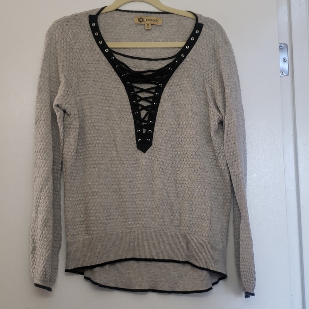 Perfect condition NWOT Democracy grey sweater